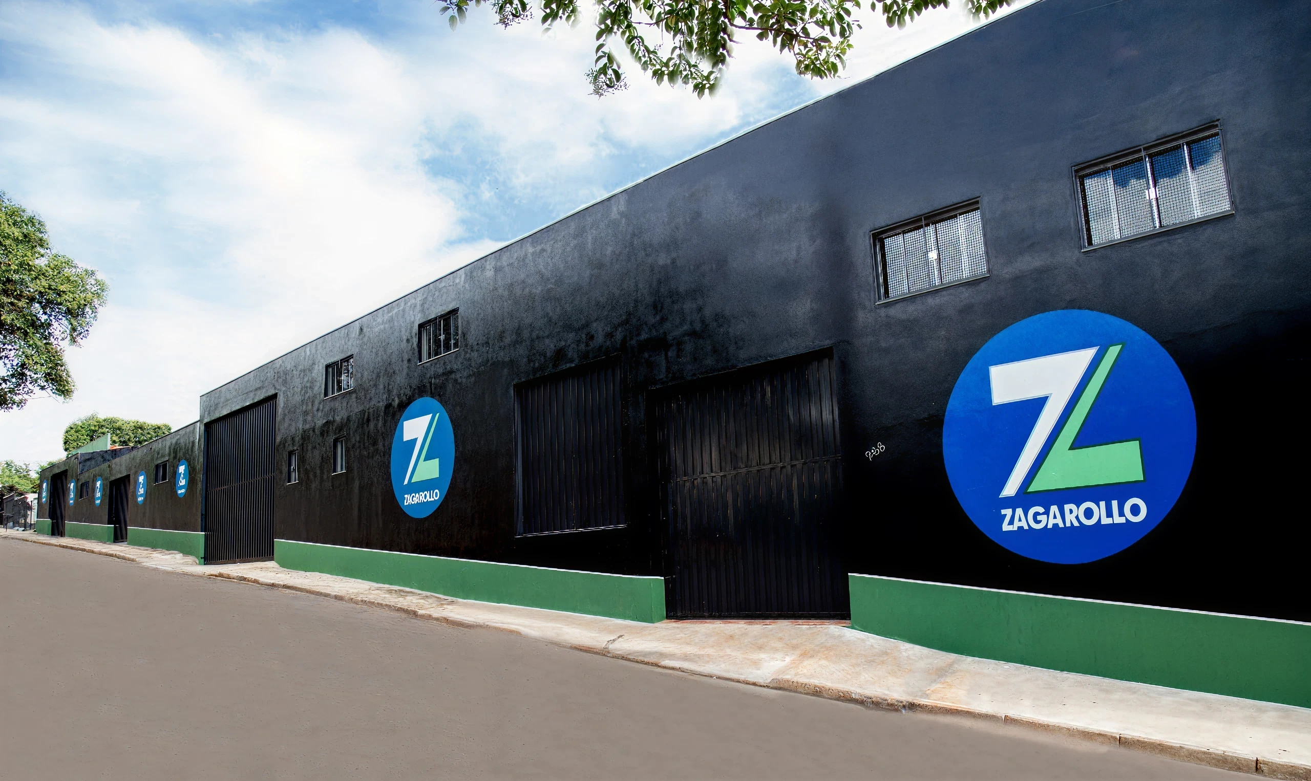 Fachada da fábrica da Zagarollo Embalagens